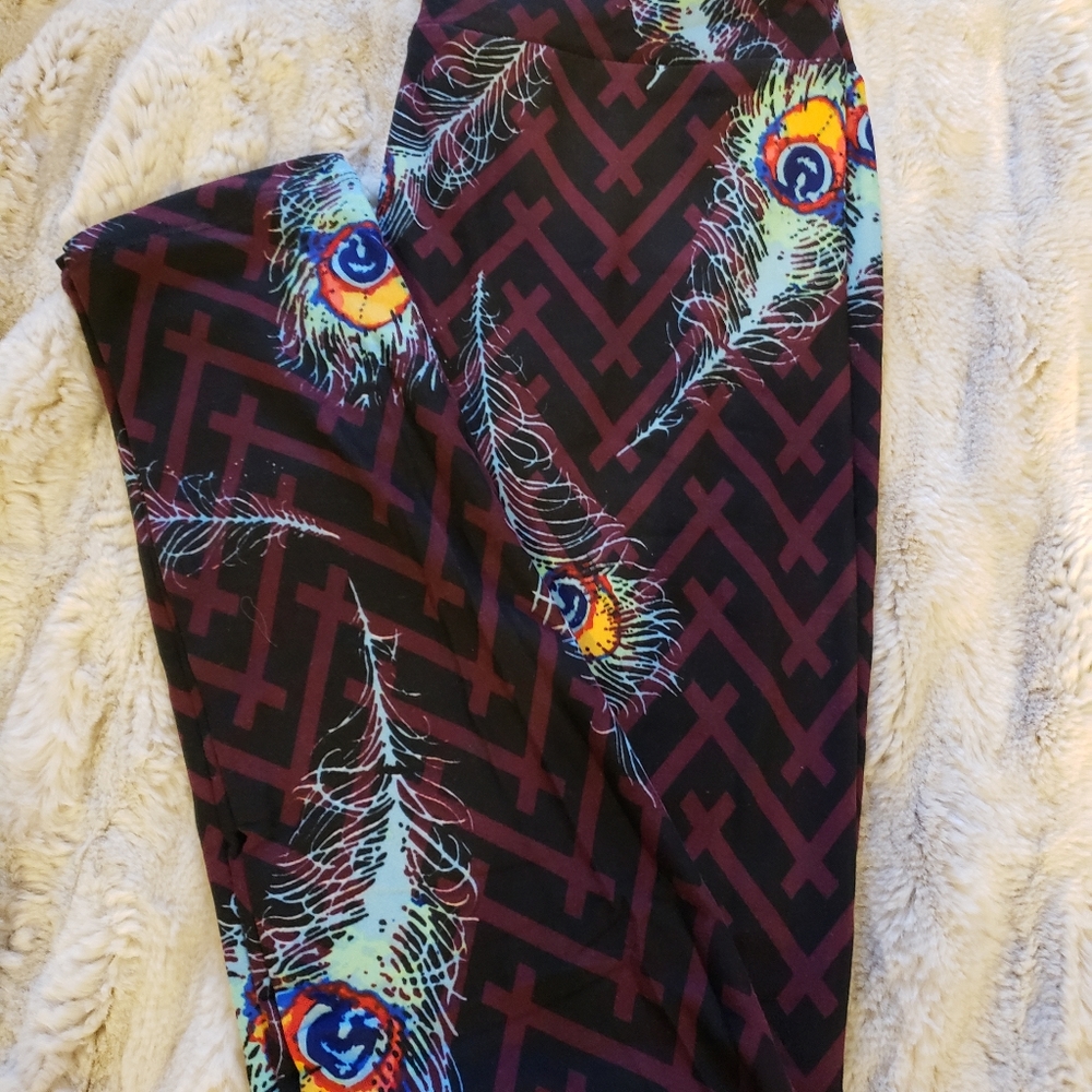 Lularoe feather leggings OS